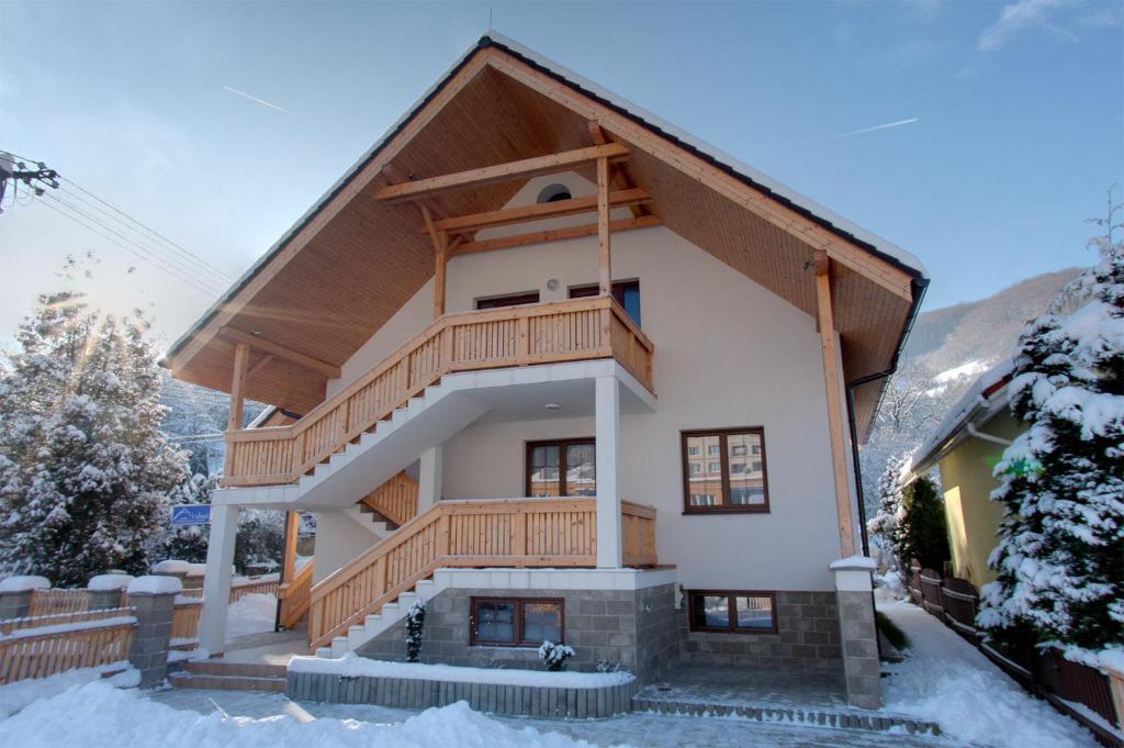 Rekreacny Dom Vyhne Apartamento Exterior foto