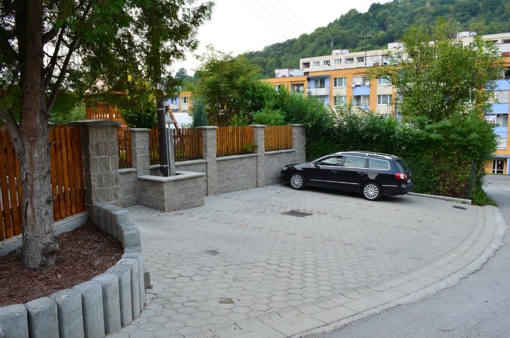 Rekreacny Dom Vyhne Apartamento Exterior foto